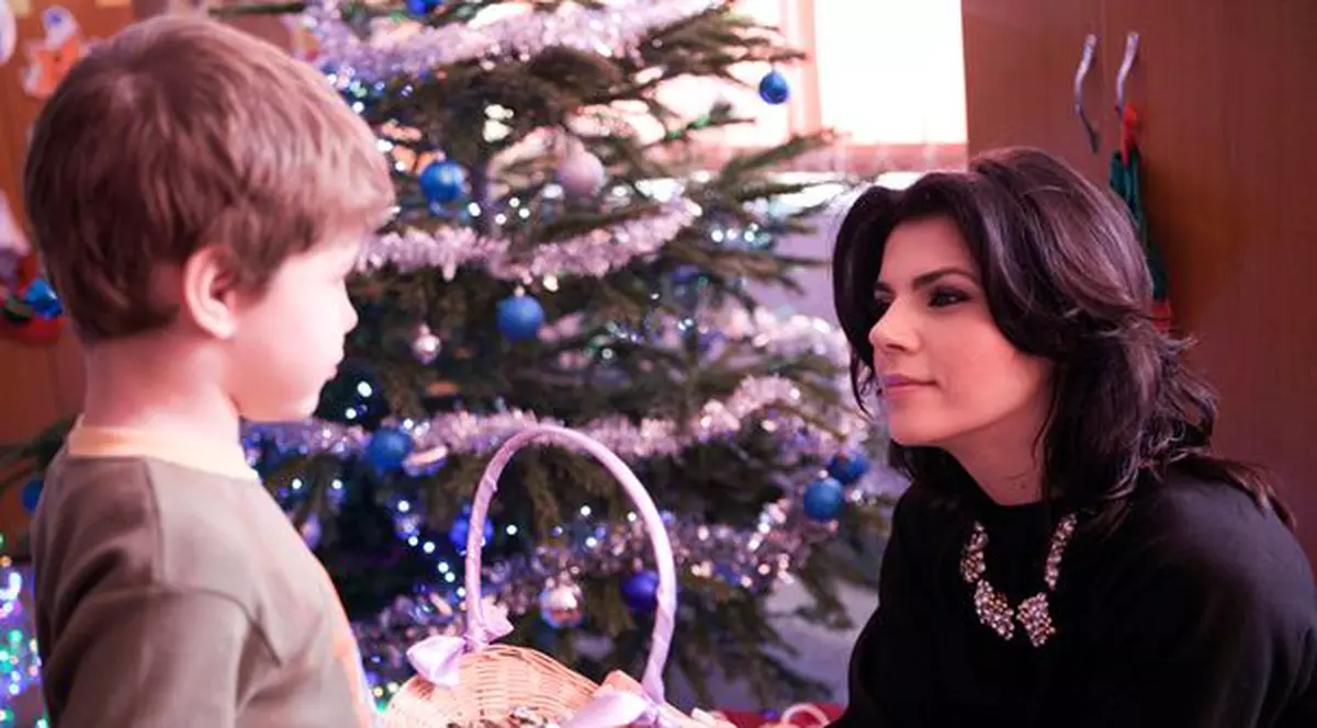 Irina Nicolae, Moș Crăciun pentru copiii defavorizați! Iată ce cadouri le-a oferit! | FOTO