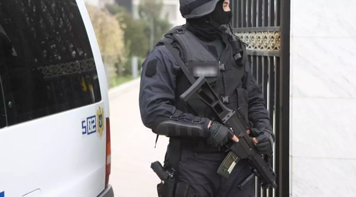 Teroristul prins în Capitală se distra cu maseuze românce!