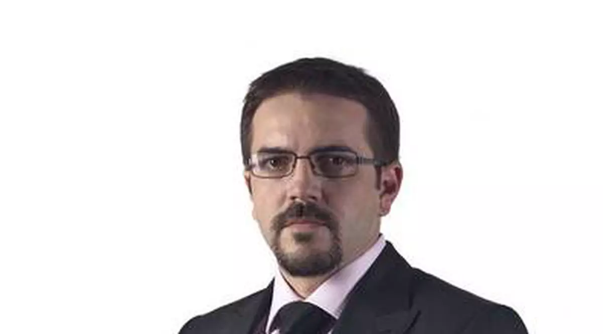 Pesedistul Bogdan Diaconu protestează împotriva comparaţiei dintre români şi fundamentaliştii islamici!