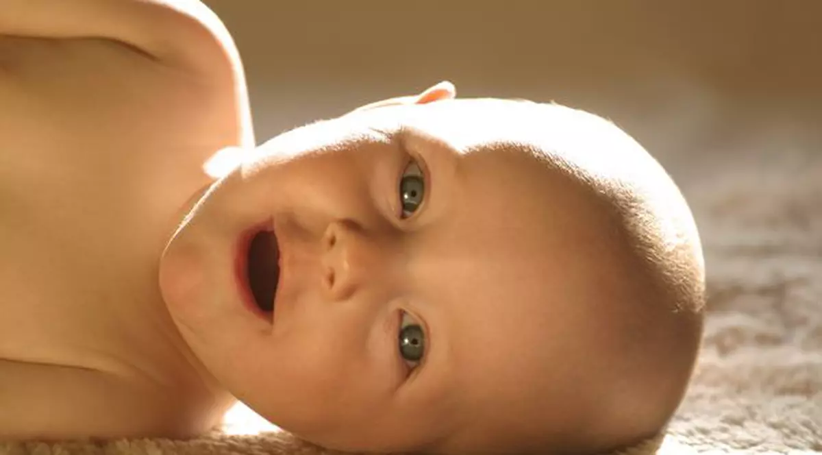 Cele mai CIUDATE NUME date copiilor în 2012: Like, Facebook și Excel, doar câteva dintre ele