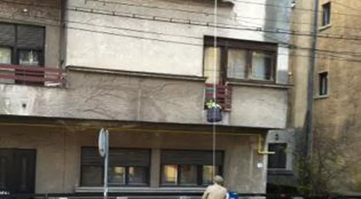 Ce inventivi! Uite ce fac vecinii Andreei Esca!