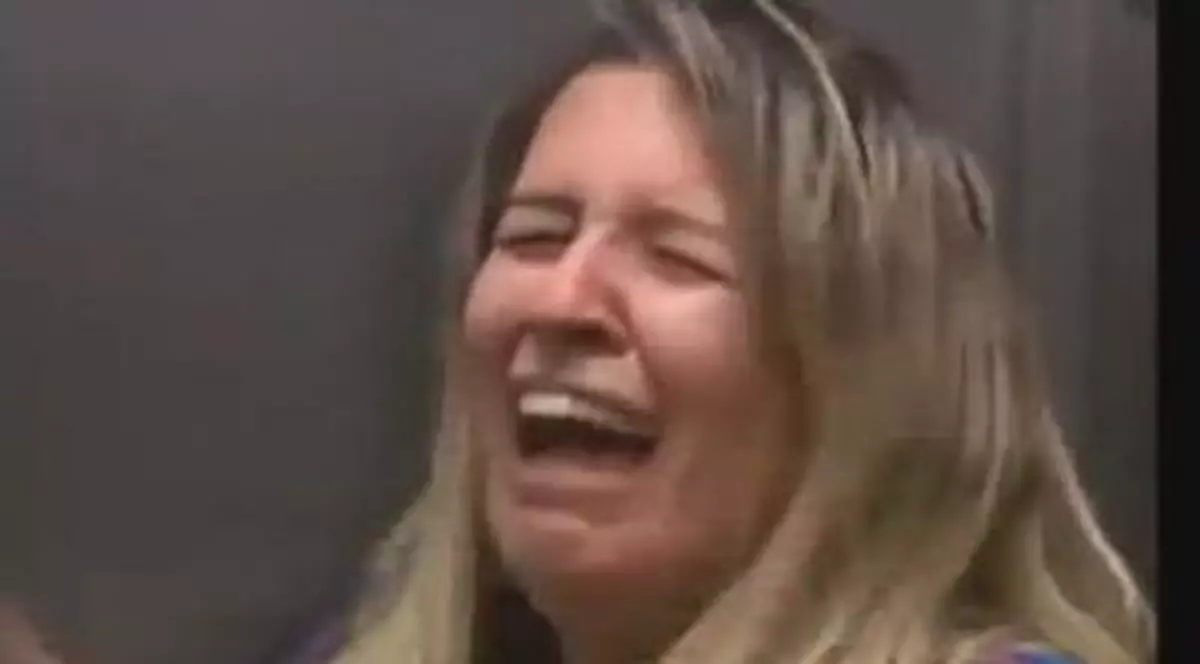 FARSA din LIFT II: Coșciugul cu un zombie, mai tare decât fata-fantomă  | VIDEO