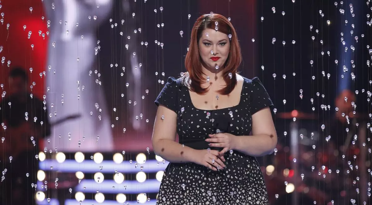 Fely Donose, ADEVĂRATĂ Rihanna de România! Iat-o cum a strălucit PRINTRE DIAMANTE la ”Vocea României”!