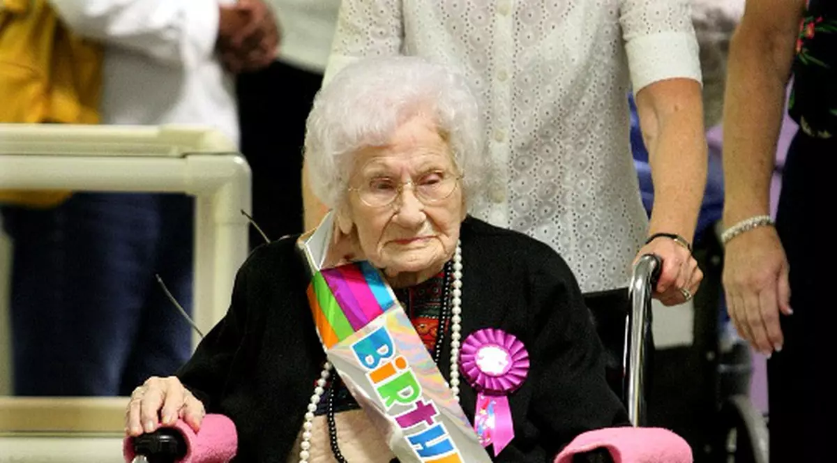 Cea mai bătrână femeie din lume a murit! Vezi câţi ani avea!