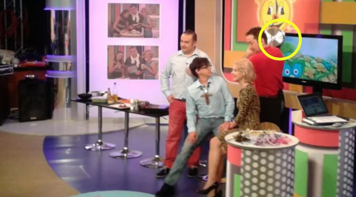 GEST ŞOCANT la TV! Designerul Adrian Haiduc, LOVIT cu o tigaie în cap 