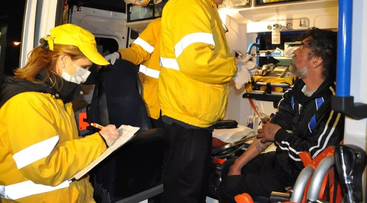 Primarul sectorului 2, Neculai Onţanu, adună persoanele fără adăpost de pe străzi