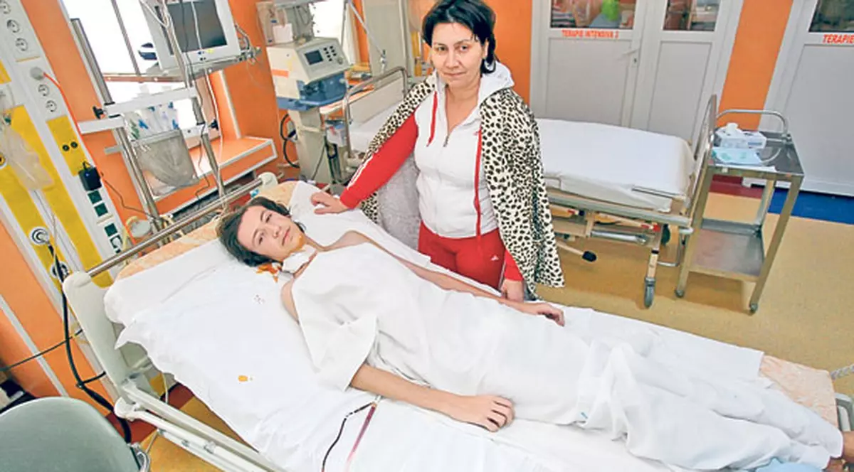 Operaţie în premieră mondială la Spitalul Marie Curie din Capitală | Dr. Burnei i-a mărit cutia toracică