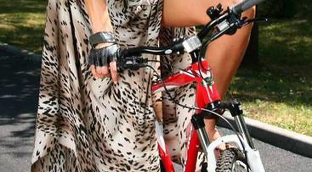 Roxana Ciuhulescu, o superstiţioasă! Află ce face în noaptea de Revelion!