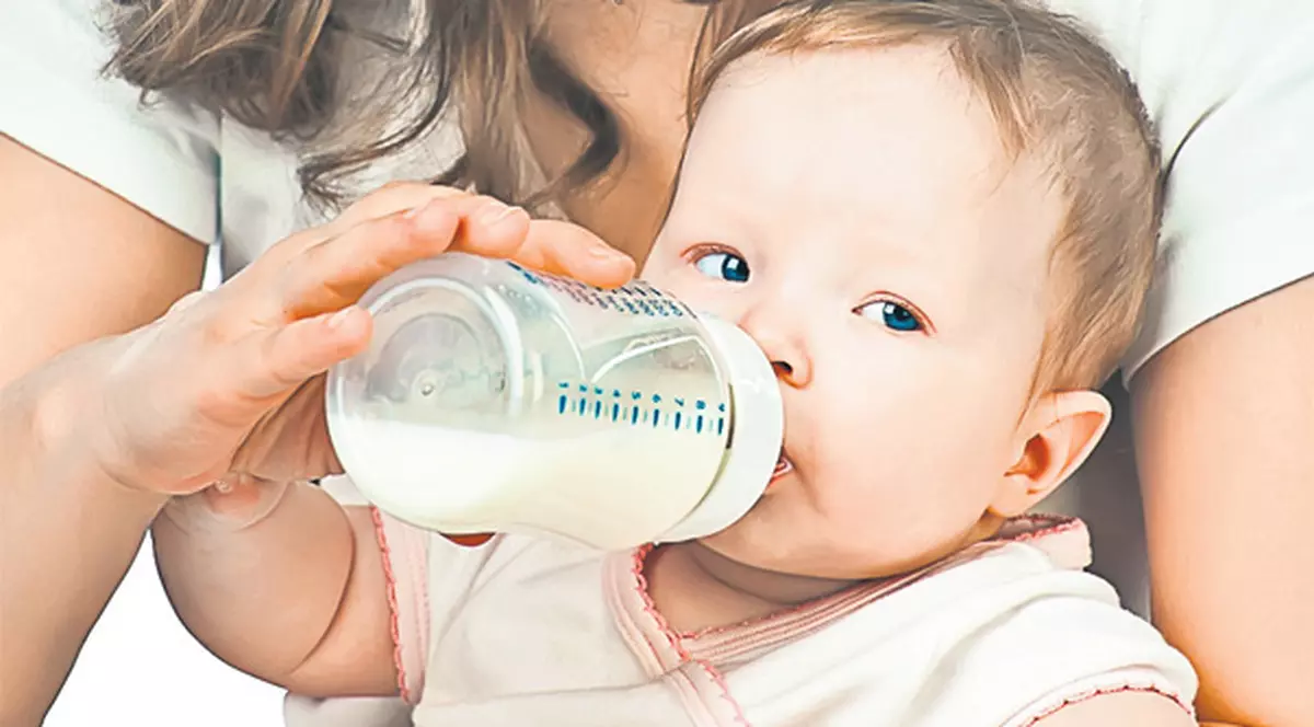 Nu-i da copilului antibioticele cu lapte!