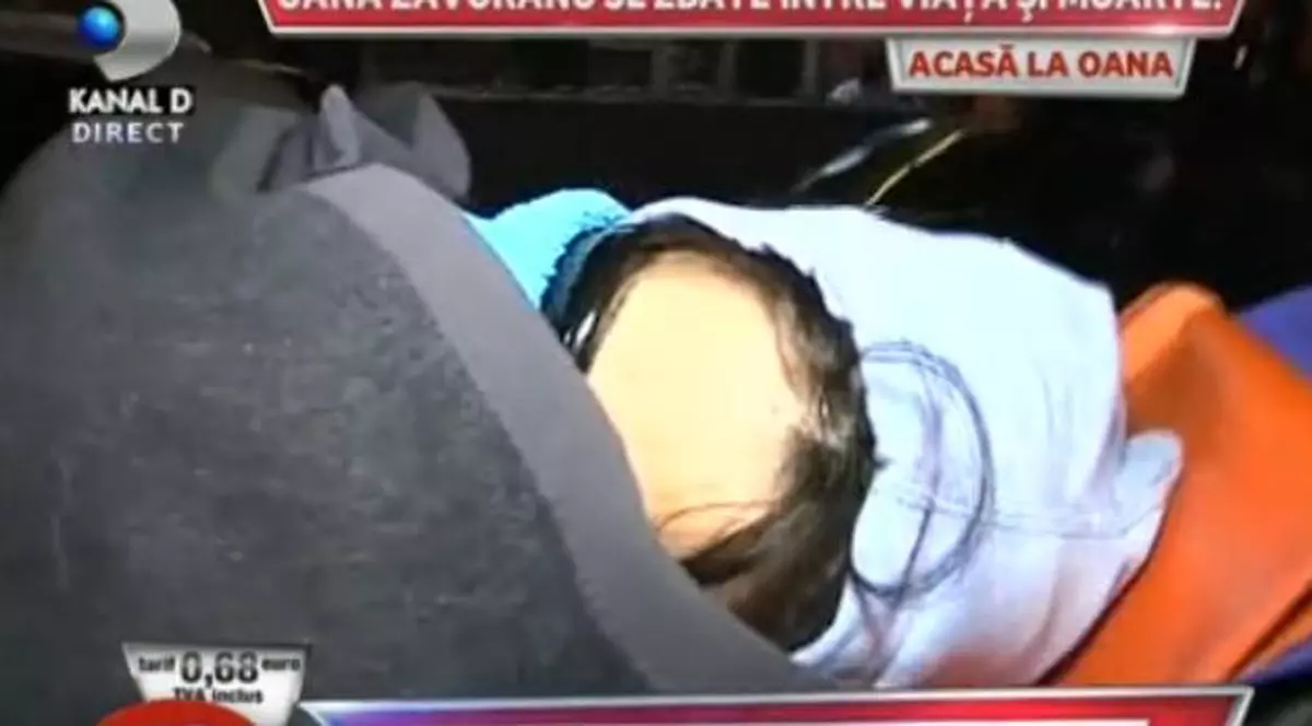Oana Zăvoranu, SCOASĂ DIN CASĂ PE TARGĂ şi TRANSPORTATĂ CU AMBULANŢA  | FOTO