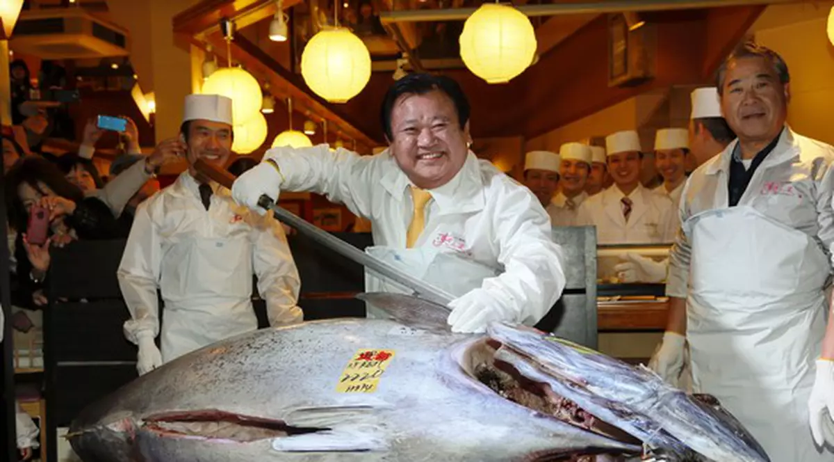 A plătit 1,4 milioane de euro PENTRU UN PEŞTE! Un japonez a stabilit UN NOU RECORD de PREŢ! FOTO