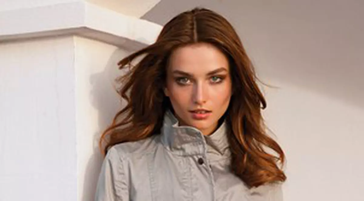 După Catrinel Menghia, un celebru designer german alege o ALTĂ ROMÂNCĂ pentru catalogul lui! Vezi cine este FRUMOASA NECUNOSCUTĂ! FOTO