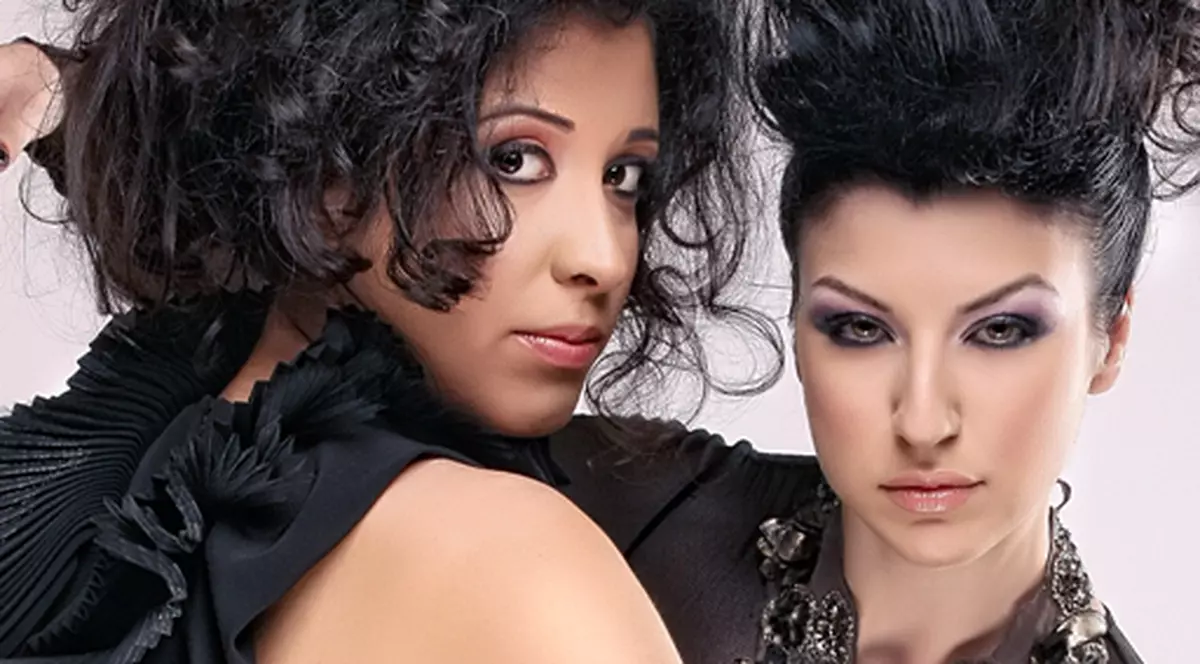 Fetele de la Mayari Project au tânjit după sarmale şi salată de boeuf