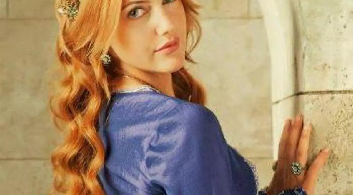 Meryem Uzerli, sultana Hurrem din "Suleyman Magnificul", s-a pregătit DIN GREU pentru rol: "Am avut nevoie şi de un PSIHOLOG"