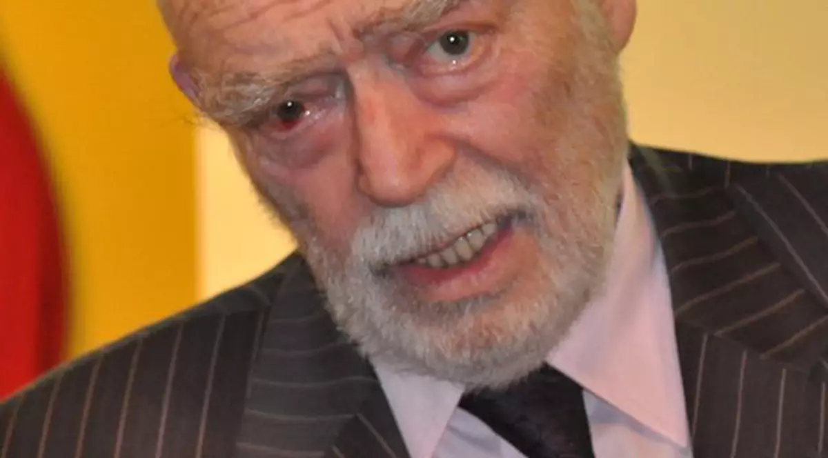 Mircea Albulescu, la căpătâiul lui Sergiu Nicolaescu: "De acum încolo stăm cuminţi şi ne aşteptăm rândul"