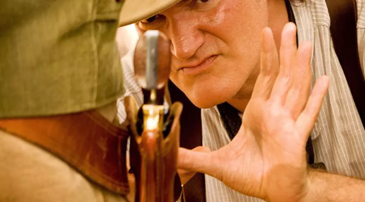Regizorul Quentin Tarantino acceptă un premiu refuzat de Leonardo DiCaprio