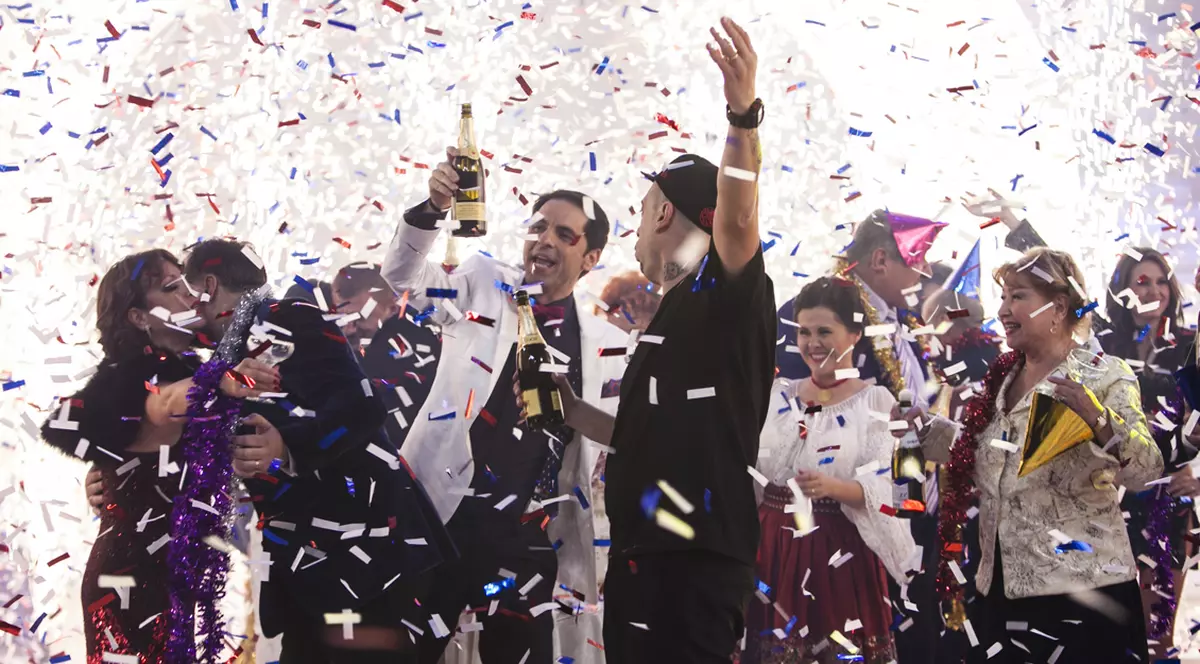 De 13 ani RUPE AUDIENŢELE de REVELION! Ţi-l mai aminteşti cum arăta LA ÎNCEPUTURI? Foto de colecţie