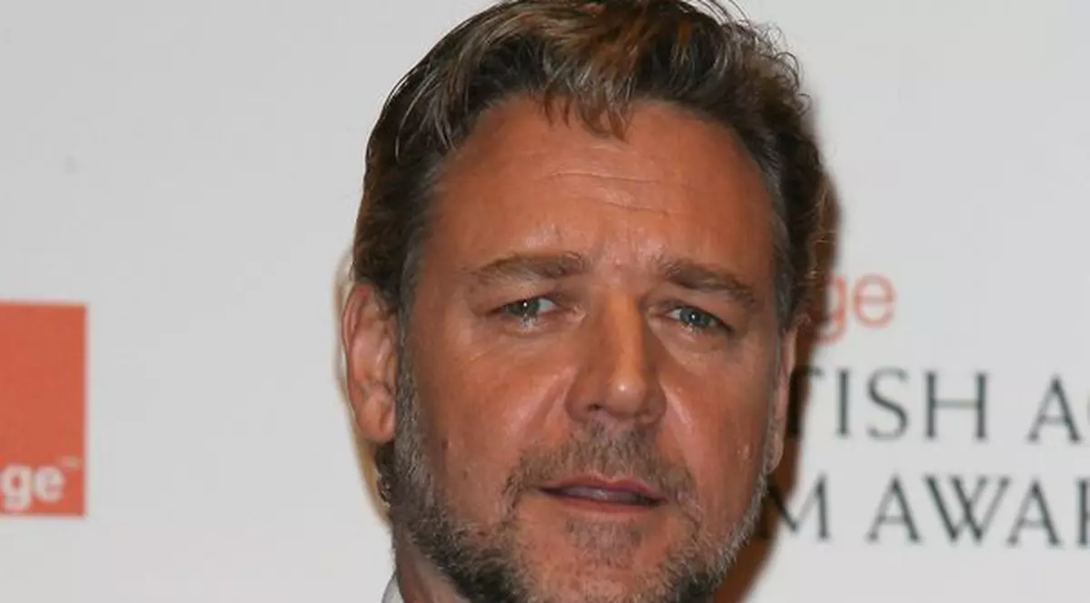 Russell Crowe este acuzat de agresiune