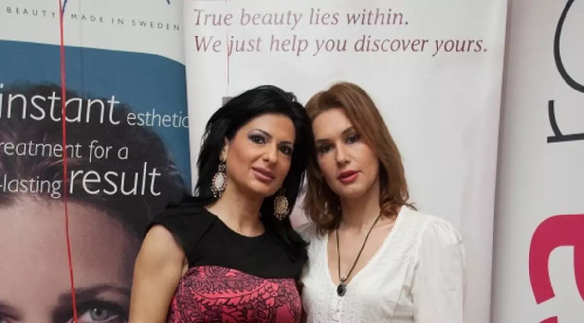 Dr. Dana Miricioiu: „Am făcut un party dedicat frumuseţii! Uite ce vedete s-au injectat cu acid hialuronic!”
