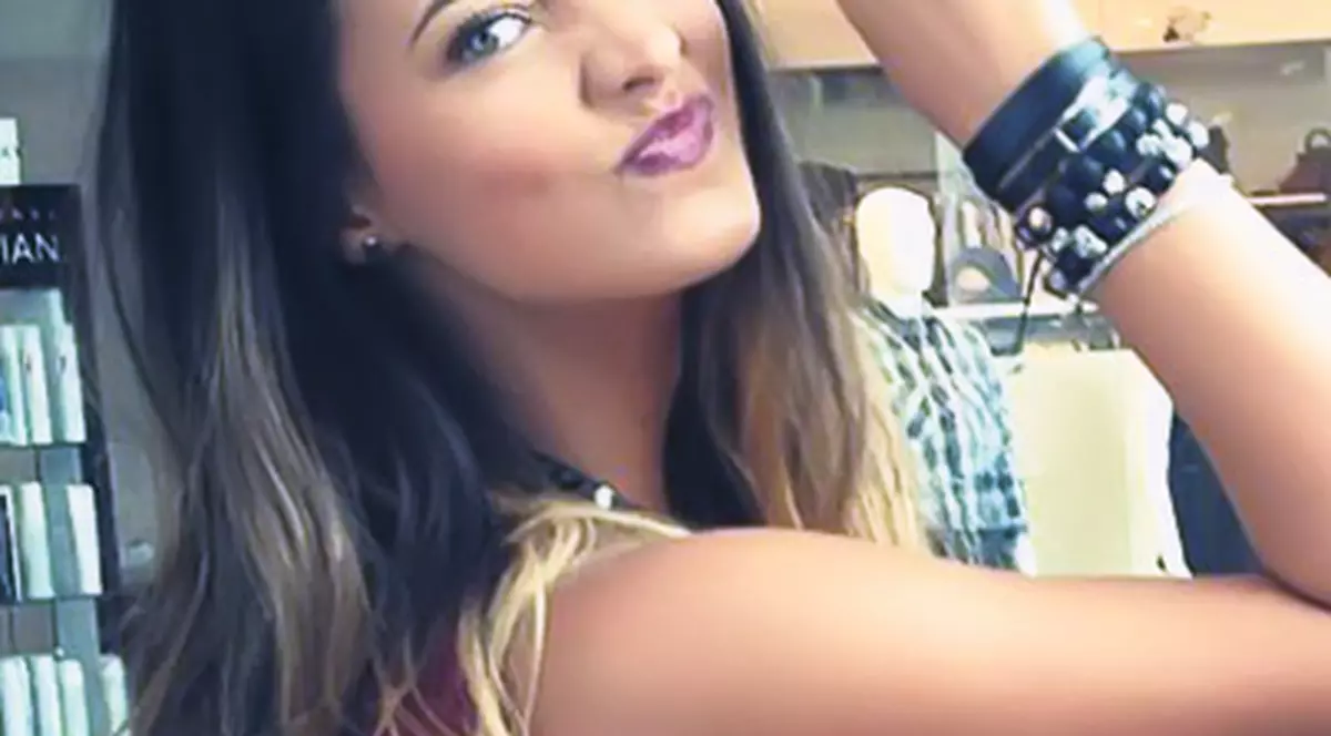 Antonia şi Alex Velea poartă numai tricouri unicat!