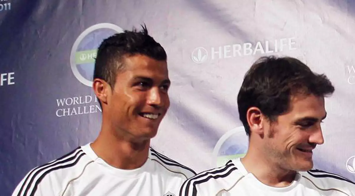 UMILINŢA MAXIMĂ! Iker Casillas NU L-A VOTAT la Balonul de AUR pe Cristiano Ronaldo! Vezi care a fost alegerea portarului lui Real Madrid!