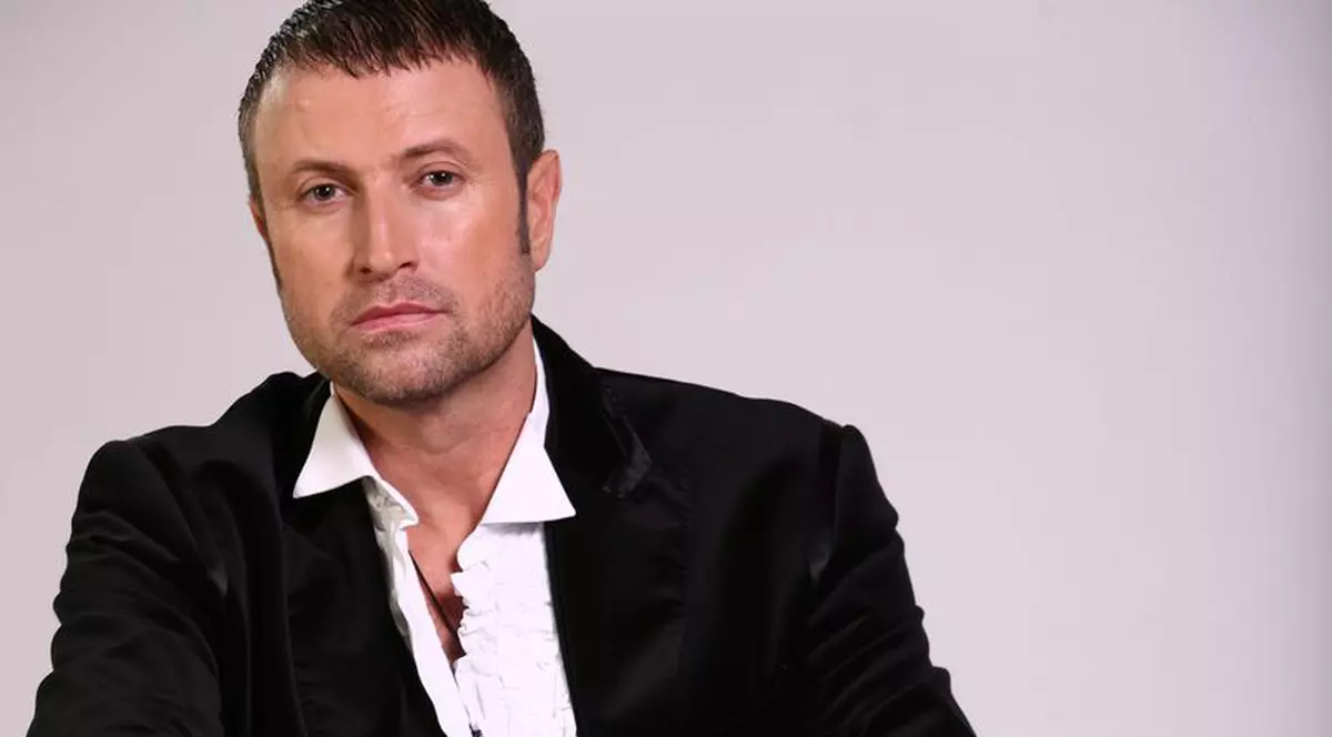 Cătălin Botezatu și-a comandat pantofi cu diamante ca ai lui Puff Daddy. Uite cât costă încălțările!