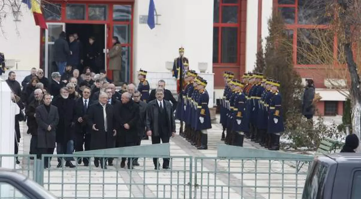 Antropologii ne-au spus CE A RĂMAS DIN SERGIU NICOLAESCU după ce a fost INCINERAT