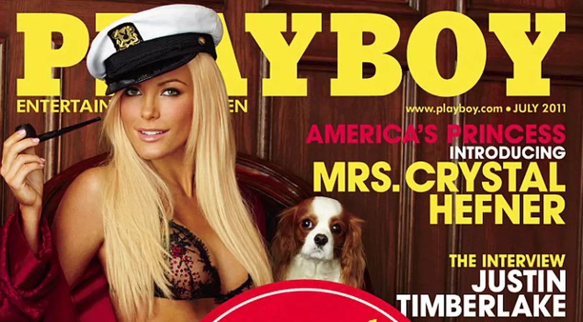 Până la urmă a făcut-o! Hugh Hefner S-A ÎNSURAT cu cea care îl părăsise în fața altarului! Intră să-i vezi pe MIRI!!