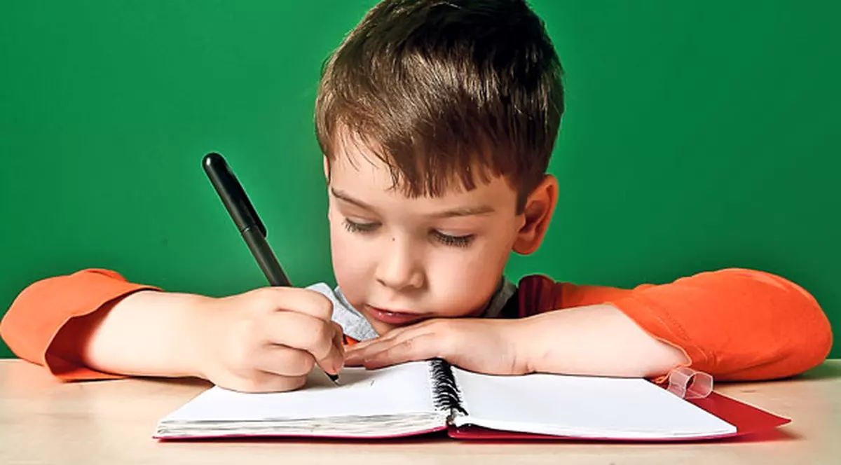 Elevii de clasa a II-a vor fi evaluaţi din acest an prin teste elaborate de Ministerul Educaţiei