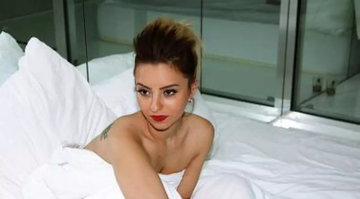 Giulia: "Sunt mulţumită de mine acum, de felul în care arăt"