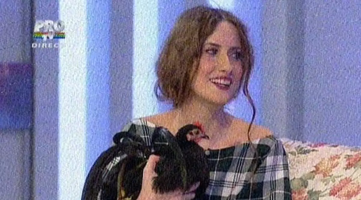 CÂȚI BANI a dat Iulia Albu pe GĂINA de companie. Ți se pare mult sau puțin?