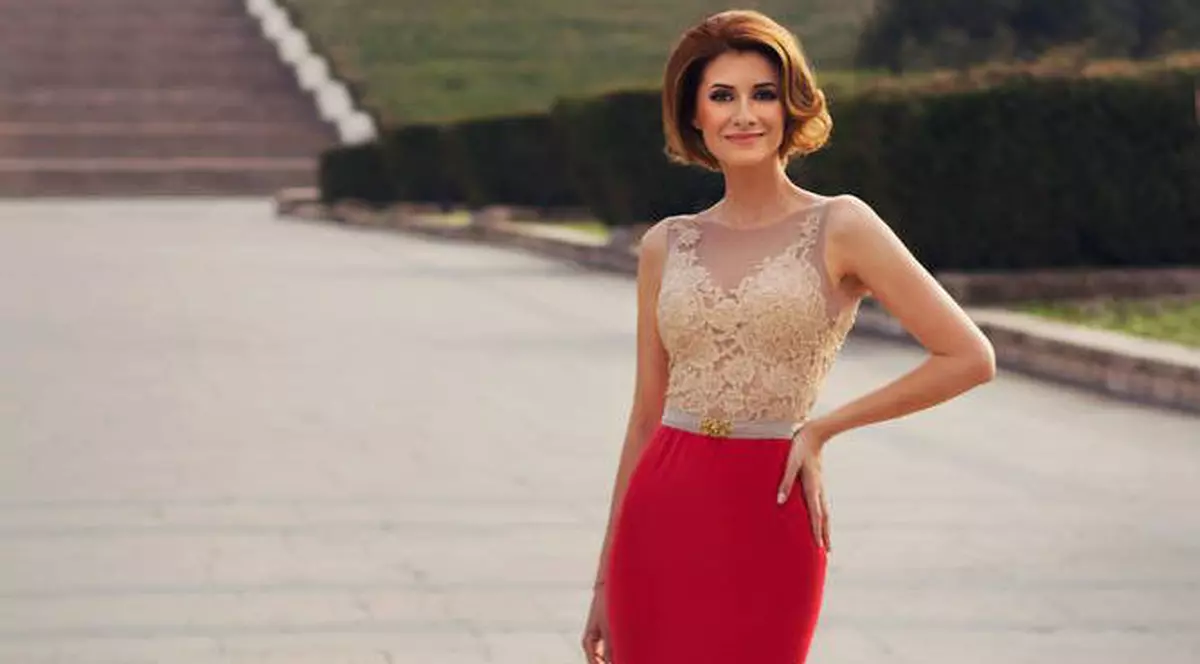 Iuliana Tudor iubește același bărbat de 18 ani! Află SECRETUL unei relații de durată!