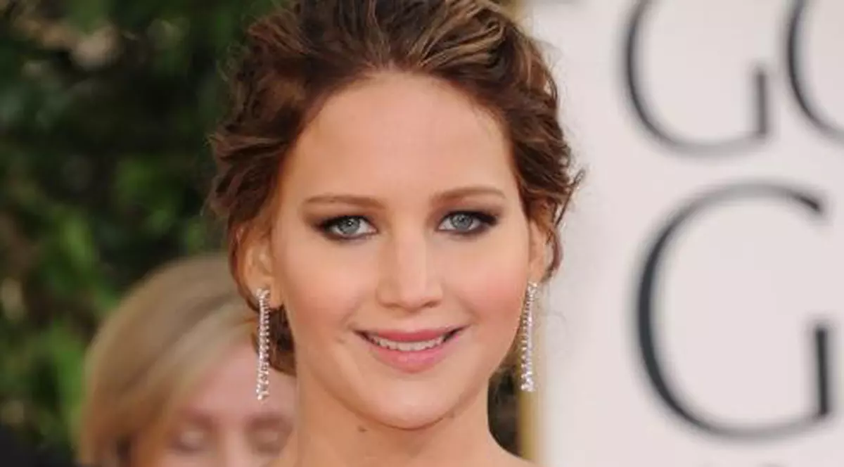 Jennifer Lawrence a dansat la bară într-un club | VIDEO
