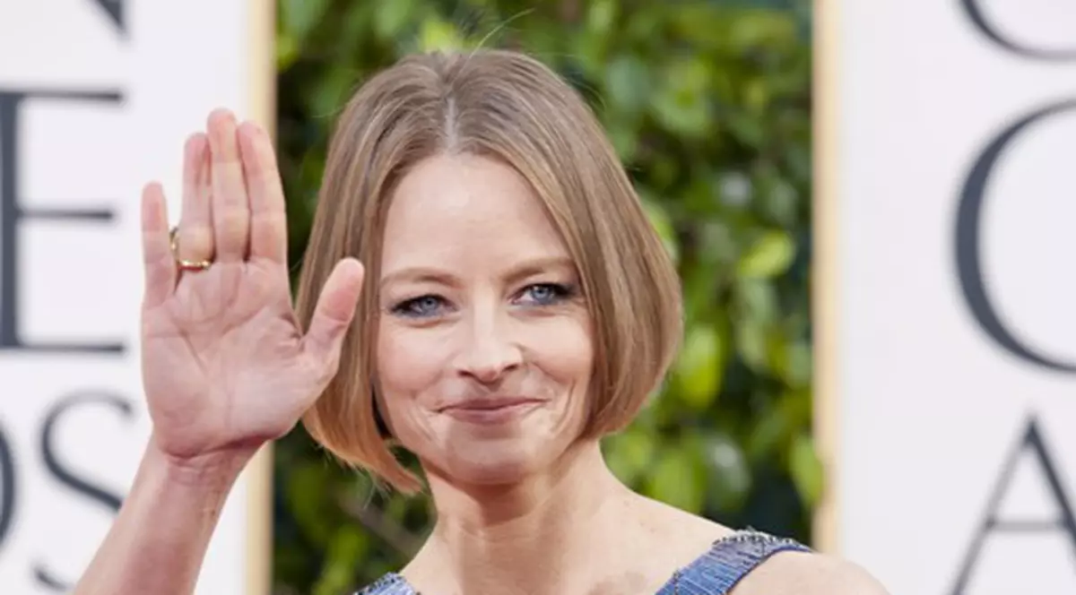 Jodie Foster, care este LESBIANĂ, le va dezvălui celor doi fii IDENTITATEA TATĂLUI LOR când vor împlini 21 de ani