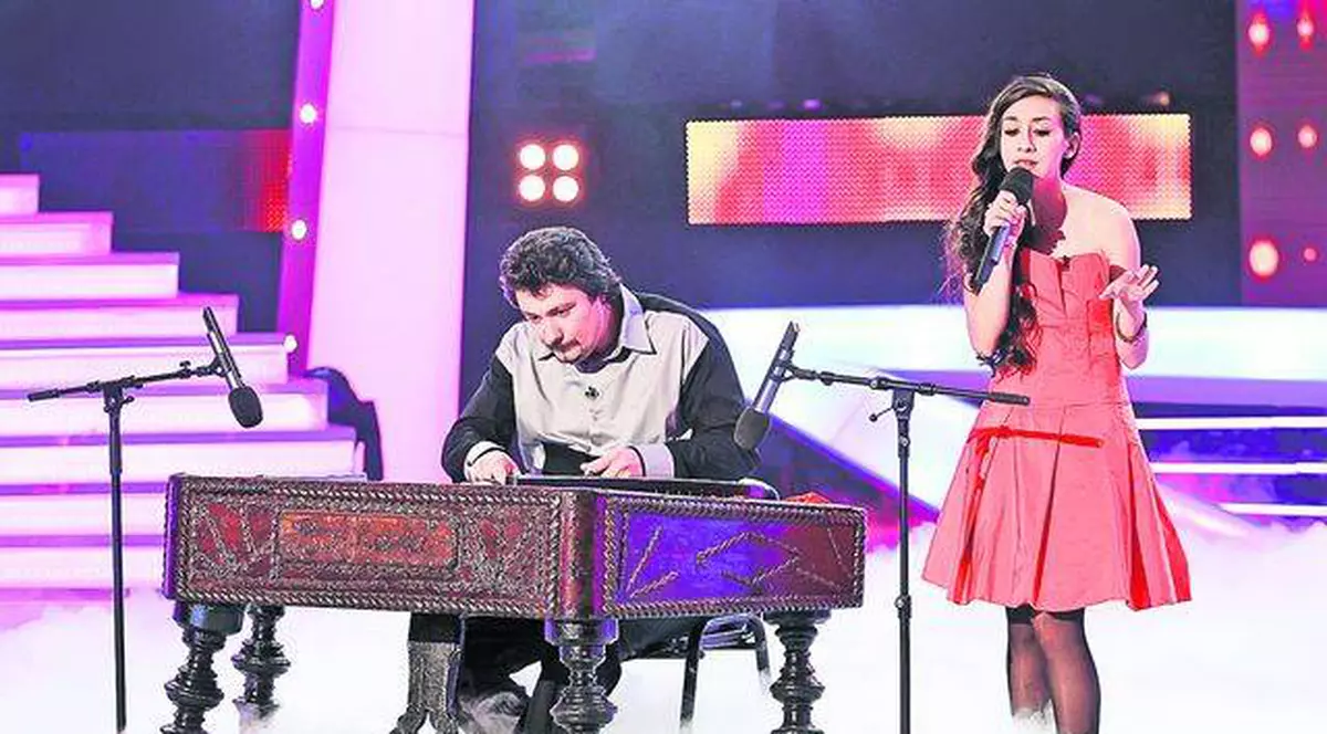 Loredana Fieraru de la «Romanii au talent» a lansat primul ei clip - VIDEO