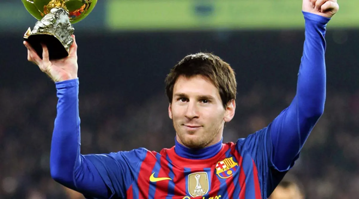 Lionel Messi a câştigat BALONUL DE AUR 2012!