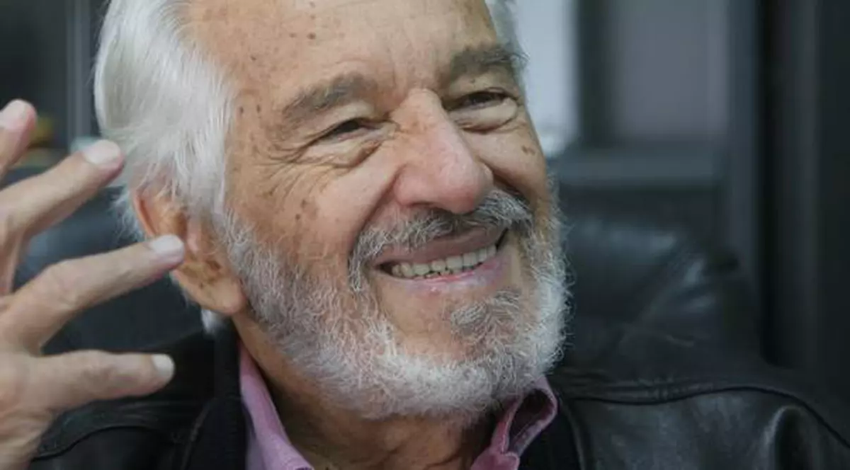 FIUL NELEGITIM AL LUI SERGIU NICOLAESCU CERE OPRIREA INCINERĂRII! VREA STABILIREA PATERNITĂŢII!