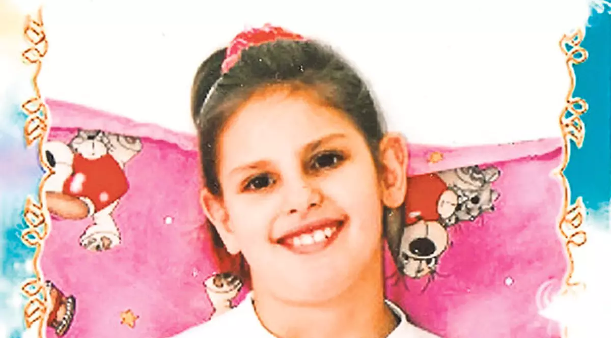 Andreea are nevoie de 2.000 de lei lunar