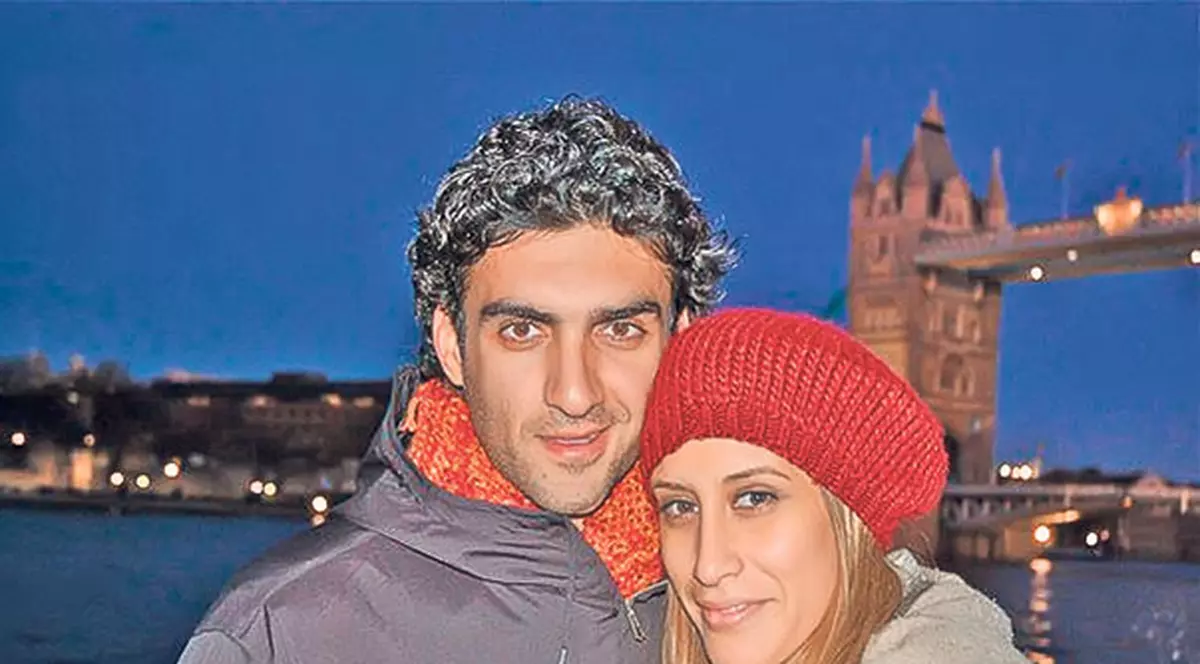 Drama familiei Olteanu | Căpitanului naţionalei de volei i-au murit cei doi băieţi născuţi pe 2 ianuarie