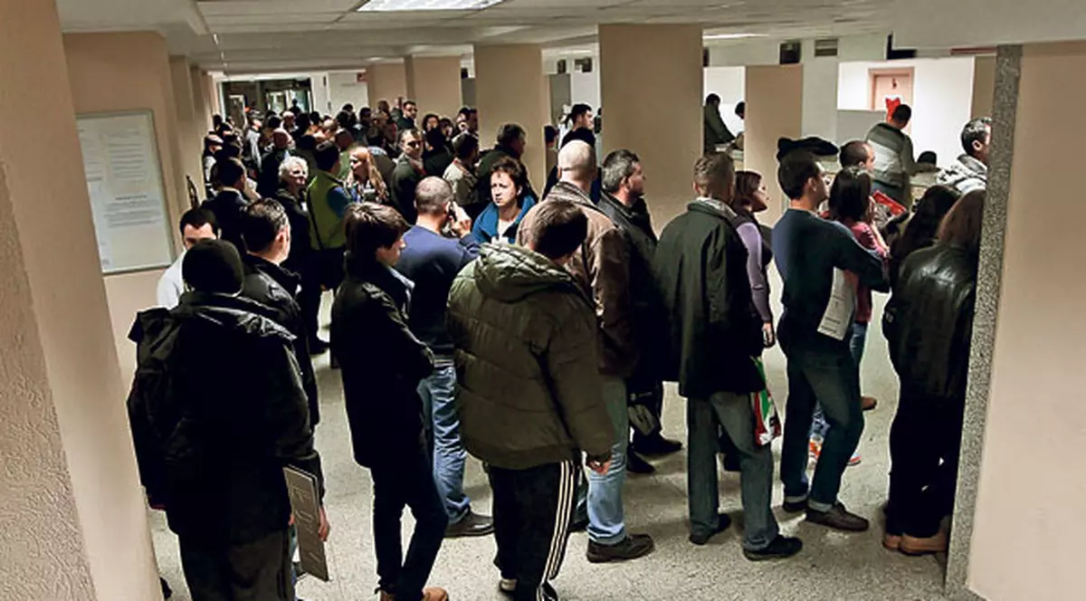 Președintele ALDE Timiș vrea modificarea legii: „Demnitarii să nu mai stea la coadă”