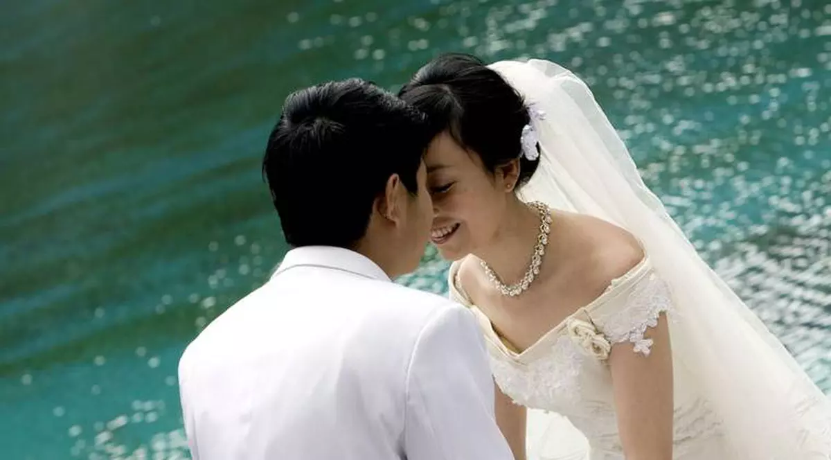 Chinezoaicele de peste 27 de ani, nemăritate, considerate "RESTURI"