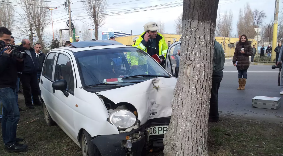 Un bătrân de 62 de ani, mort după ce i s-a făcut rău la volan! FOTO