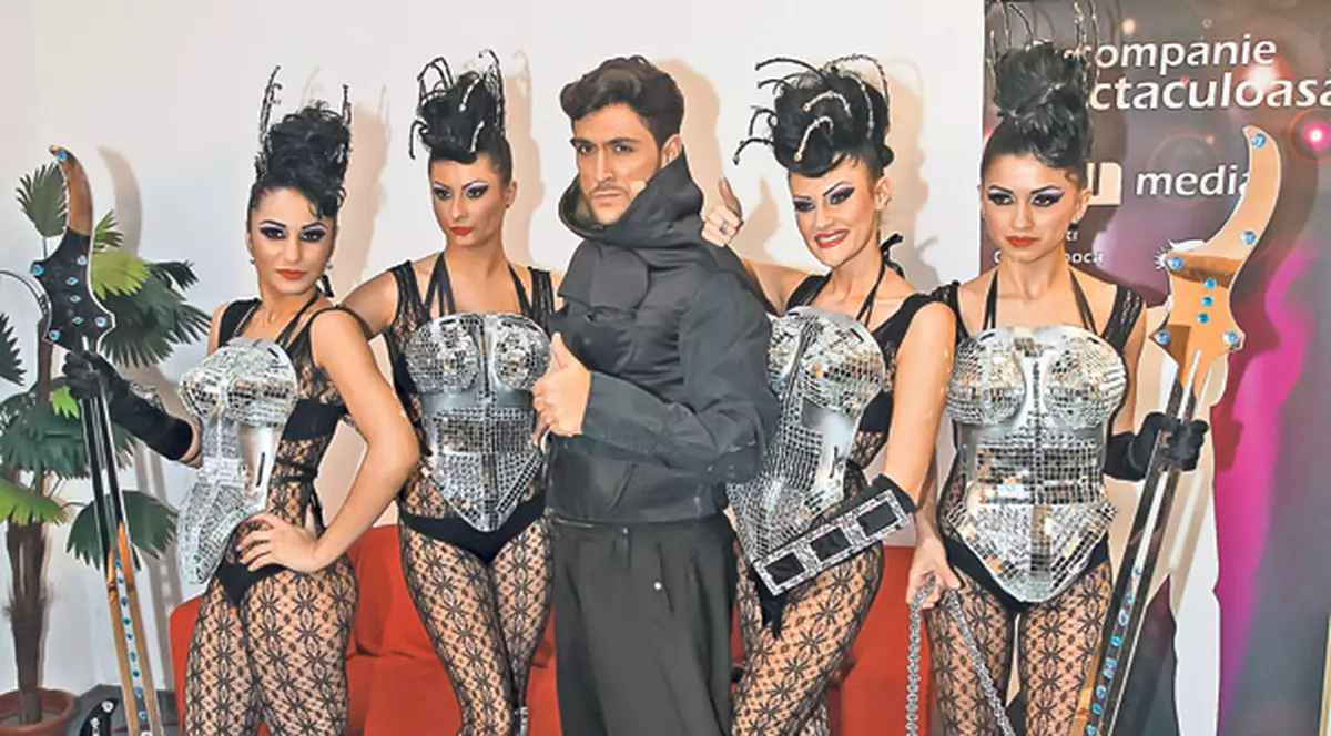 Au speriat Eurovisionul cu sutienele din tablă!