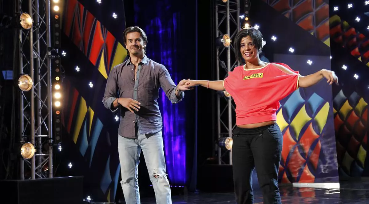 ”Mihai Petre este fanul meu” Vezi dansatoarea care l-a CONVINS pe jurat să danseze cu ea și care i-a FURAT O SĂRUTARE! FOTO