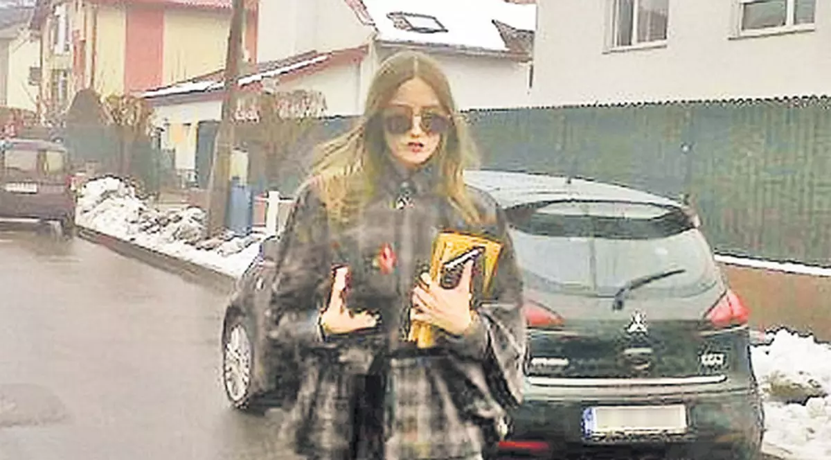 Găina neagră bagă zâzanie în familia Albu