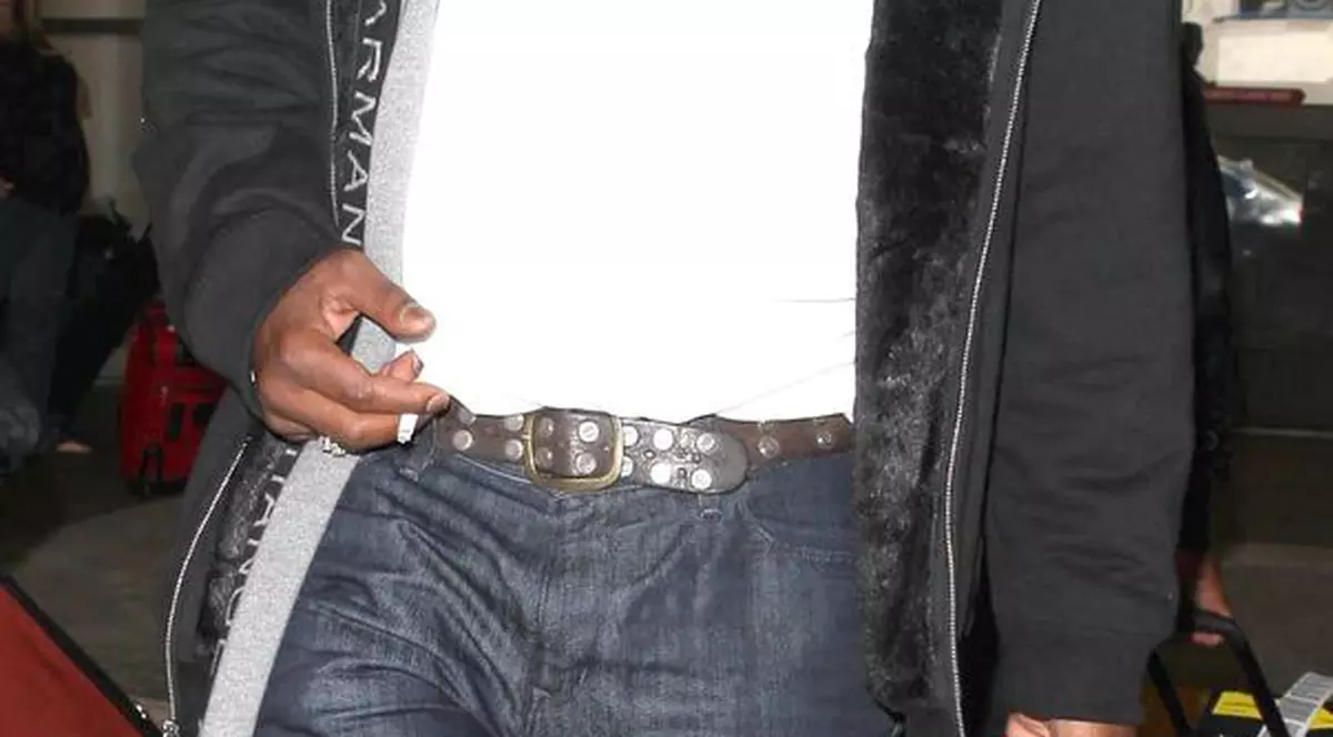 Fostul soţ al cântăreței Whitney Houston, după gratii! Vezi care este motivul!