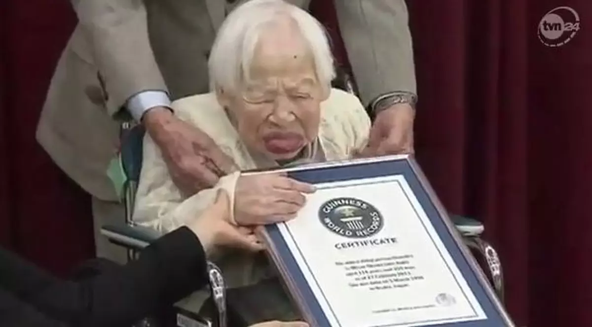 O japoneză e cea mai bătrână femeie din lume. Vezi câți ani are și cum arată! | VIDEO