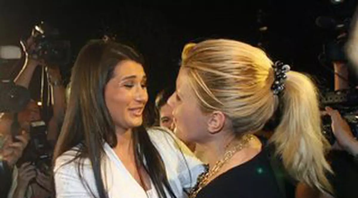 Elena Udrea se gândeşte deja LA BOTEZ! Vezi ce-i doreşte Elenei Băsescu!