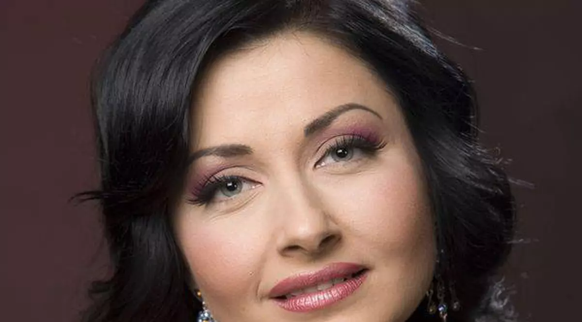 Acuzată de propriul tată că şi-a ucis mama, Gabriela Cristea RĂBUFNEŞTE: "Sunt supusă unui LINŞAJ MEDIATIC"