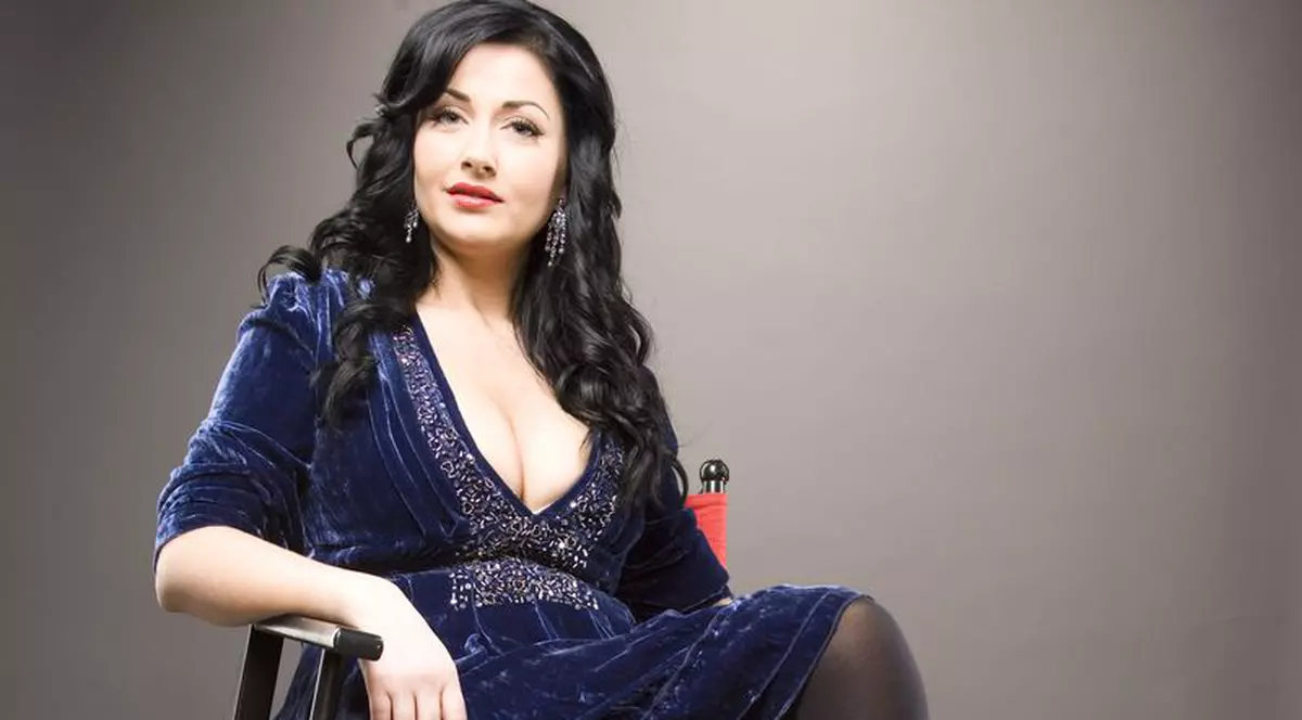 Gabriela Cristea NU merge la BISERICĂ: "Mă rog şi când stau pe WC"